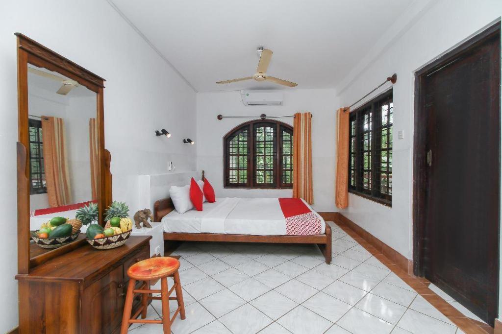 Sunny'S Garden Hotel Ambalangoda  Exterior foto