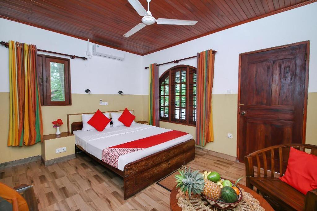 Sunny'S Garden Hotel Ambalangoda  Exterior foto